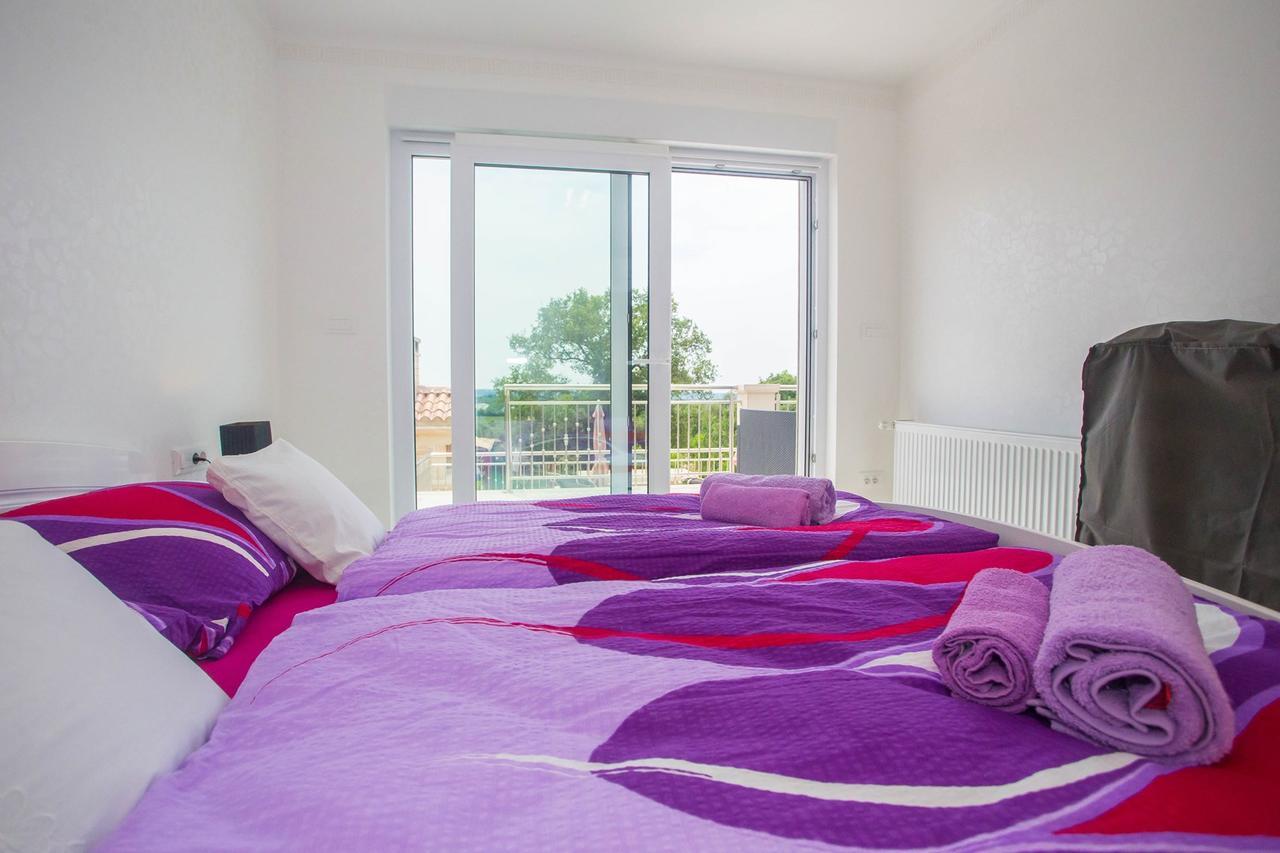 ホテル Casa Del Sole Kaštelir 部屋 写真