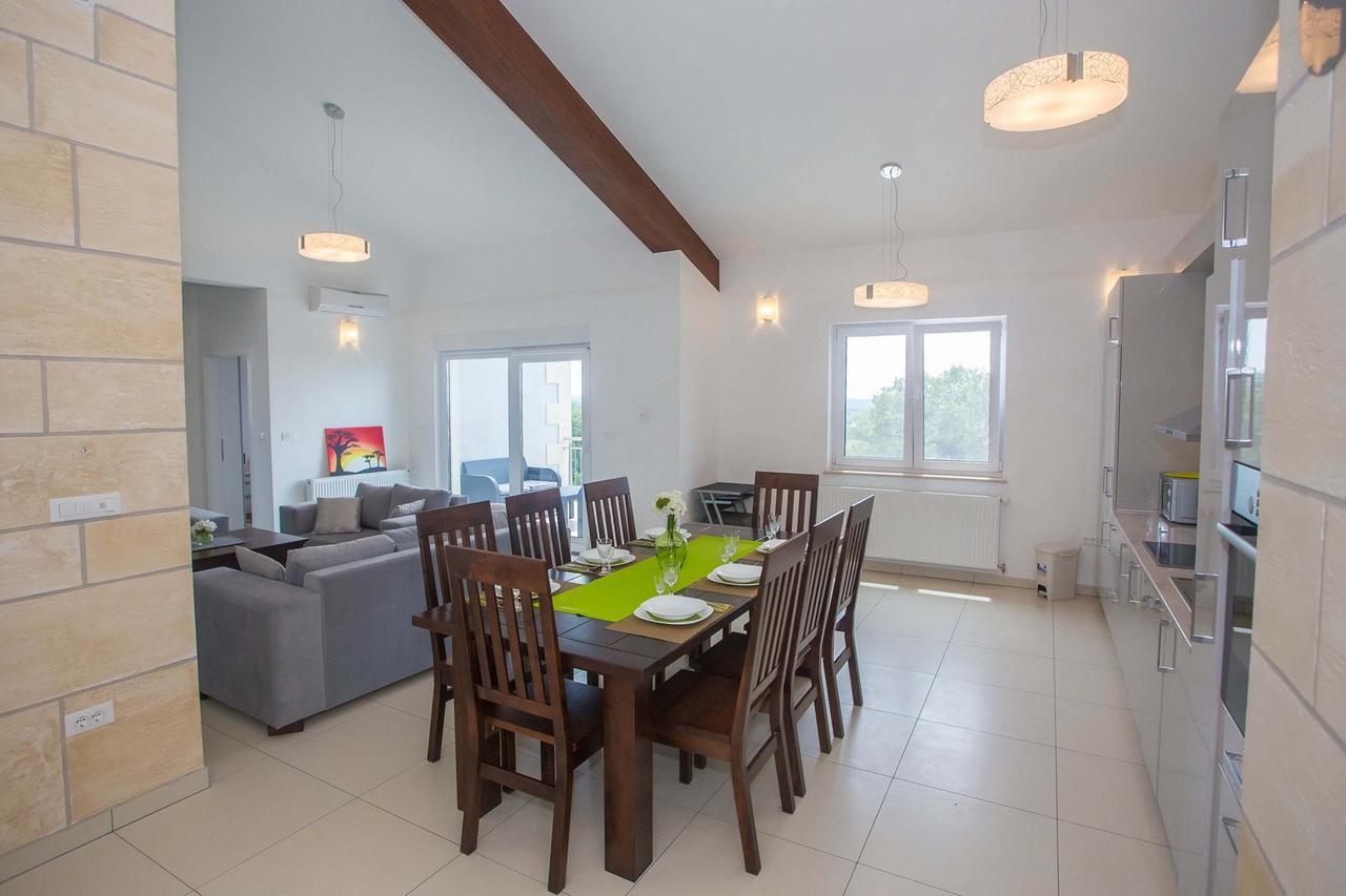 ホテル Casa Del Sole Kaštelir 部屋 写真